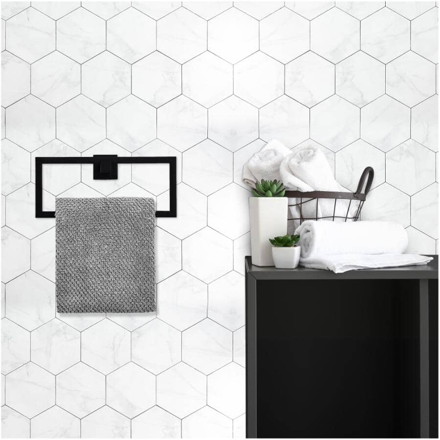 Wright Oversized Towel Ring - Matte Black