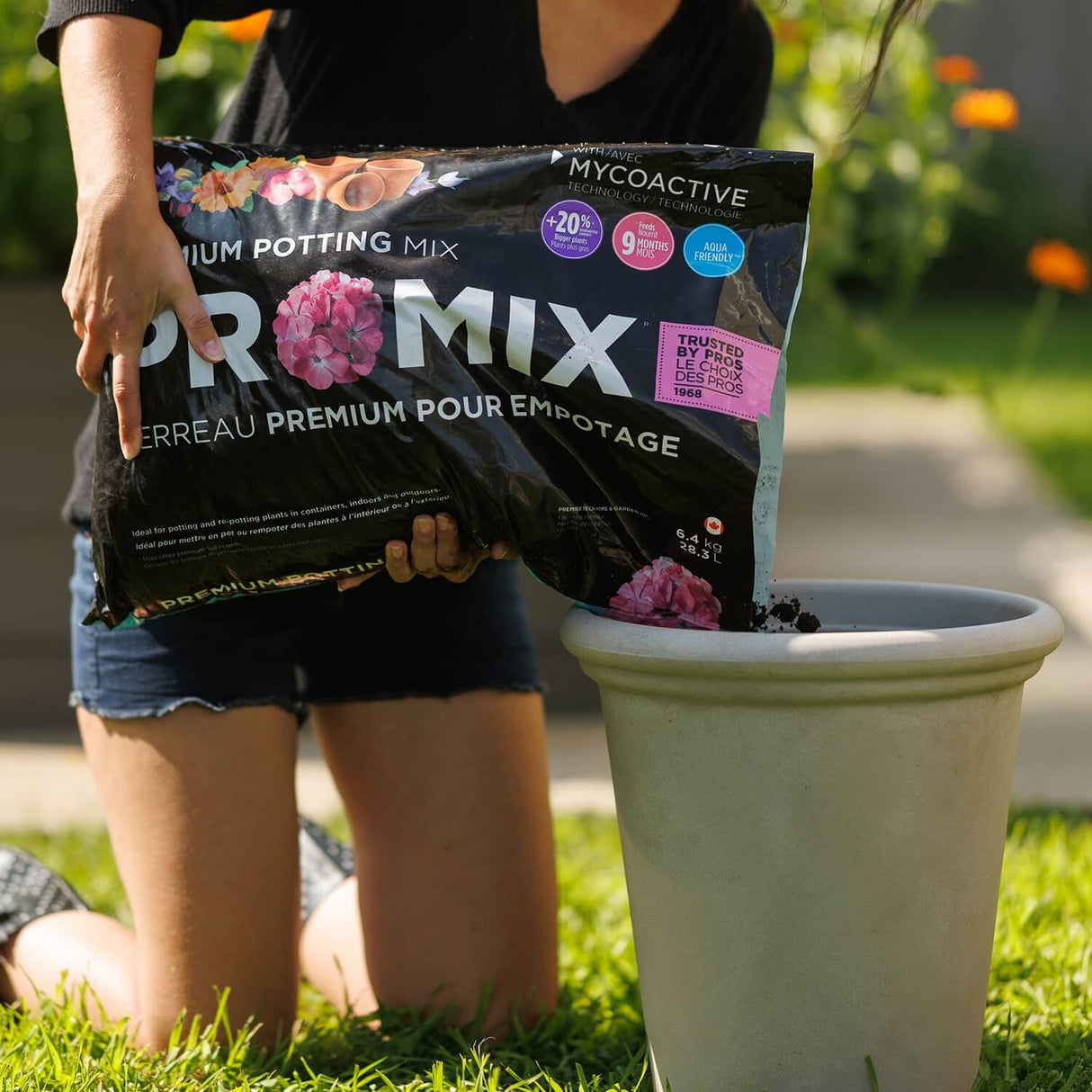 Premium Potting Soil Mix - 28.3 L