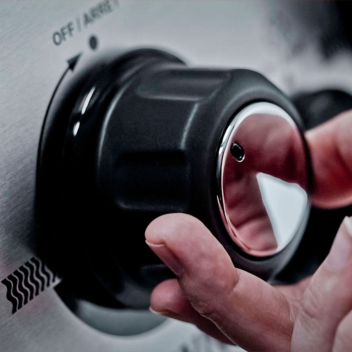 Crown S440 Propane BBQ - 4 Burner + Side Burner