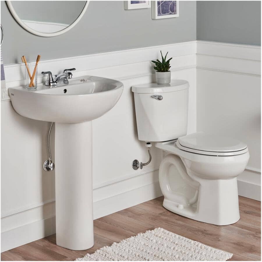 4.8 L Reliant Round Toilet - White, 16.5"