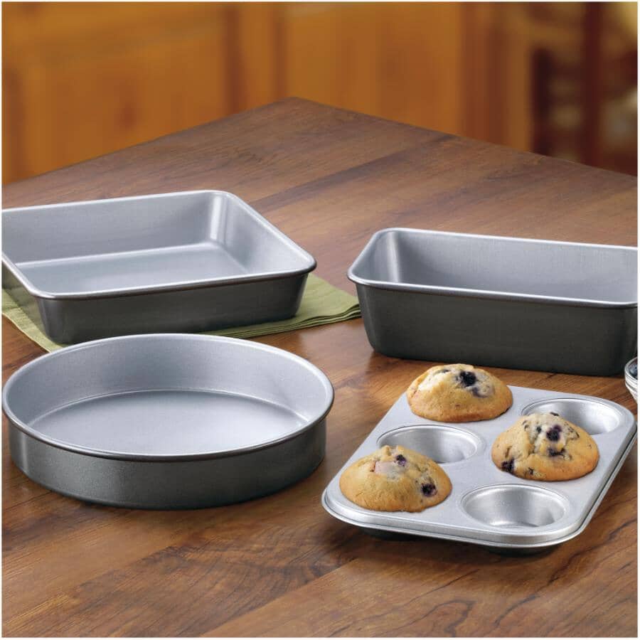 Non-Stick Round Cake Pan - 9"