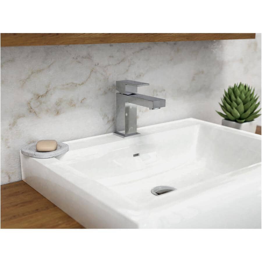 Quadrato Single Handle Lavatory Faucet - Chrome, 5.7 L/min