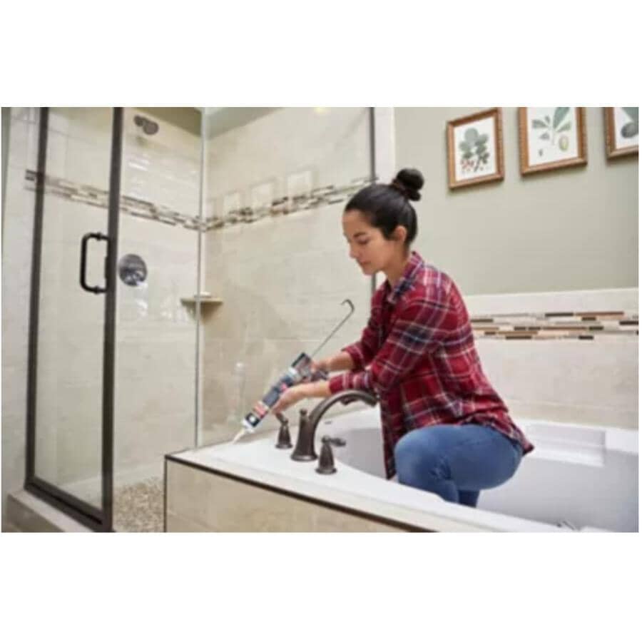 Kitchen & Bath Supreme Silicone II Sealant - Clear, 298 ml