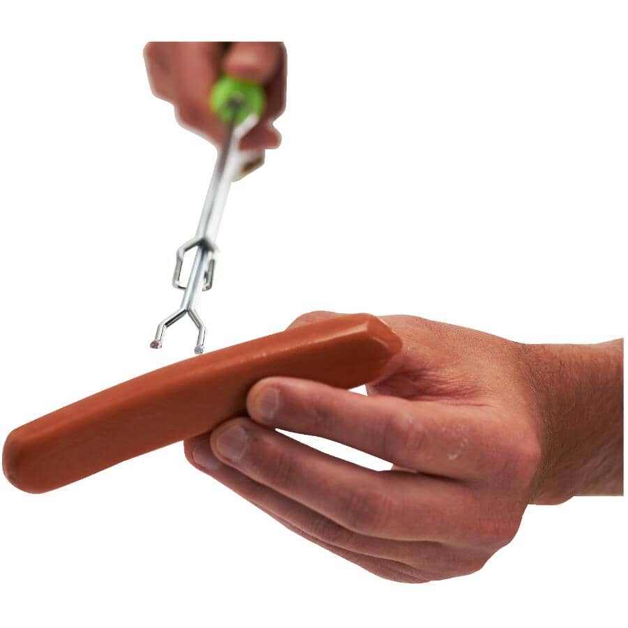 21" - 32" Extendable Two Tine Barbecue Fork