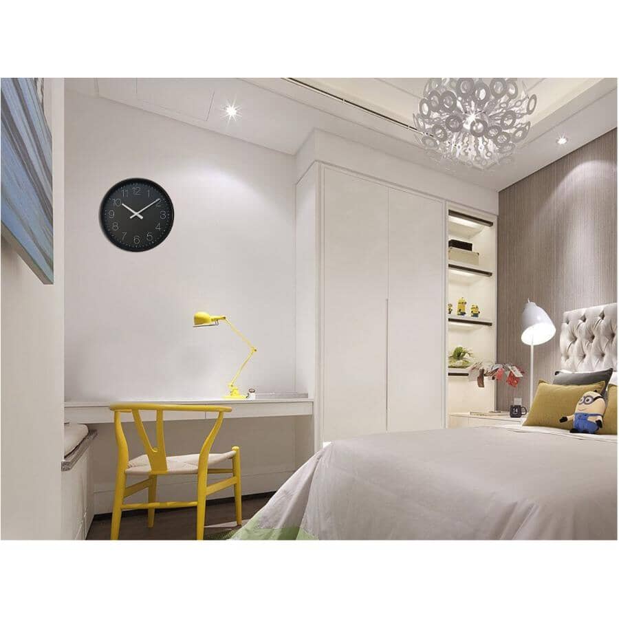 10" Round Wall Clock - Black