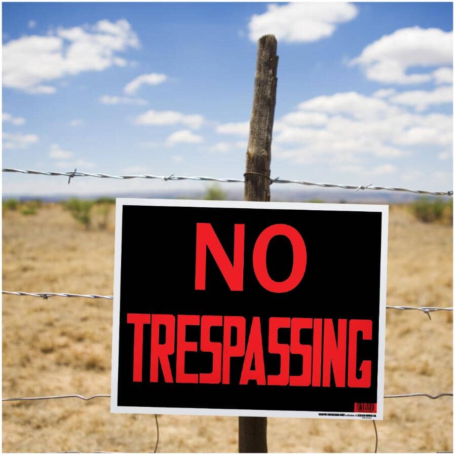 15" x 19" No Trespassing Sign