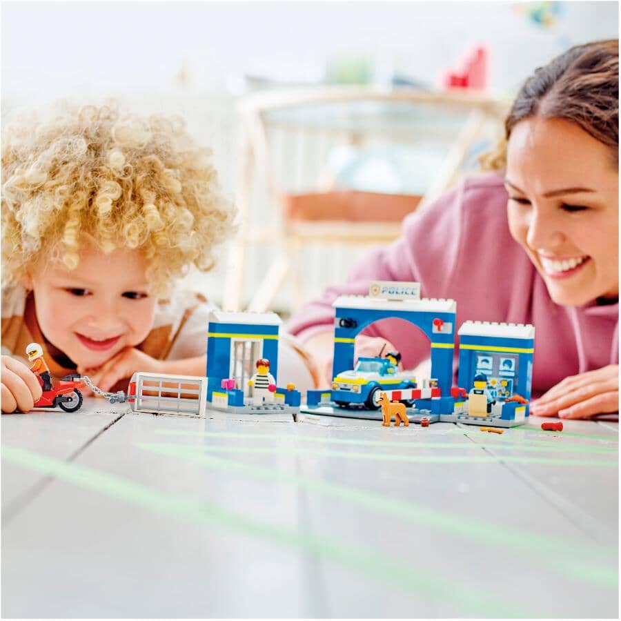 City Police Station Set - 172 Pieces