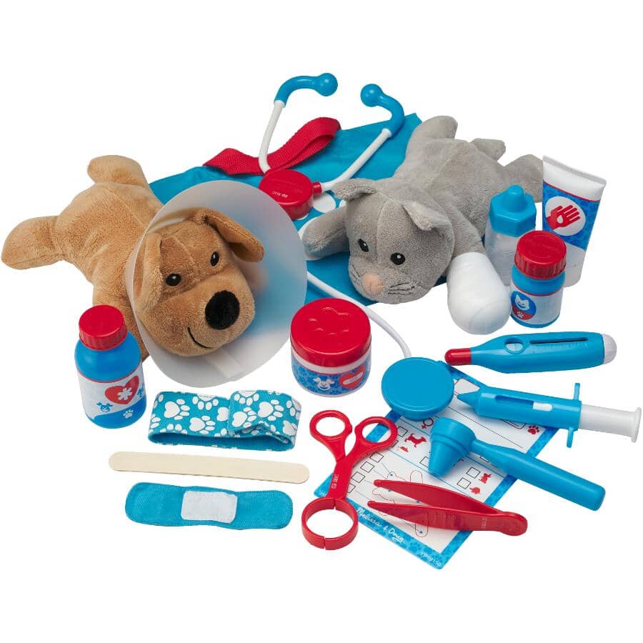 Examine & Treat Pet Vet Playset - 24 Pieces