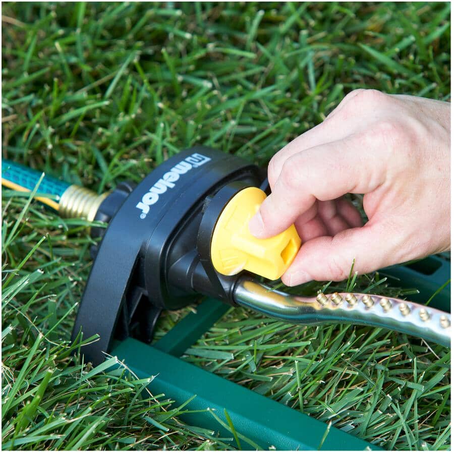 4 Position Oscillating Lawn Sprinkler - 3400 Sq.Ft.