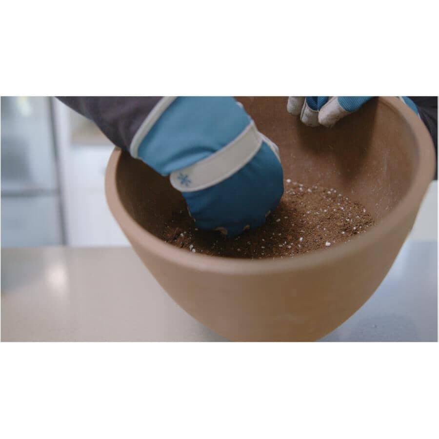 Indoor Potting Soil Mix - 8.8 L