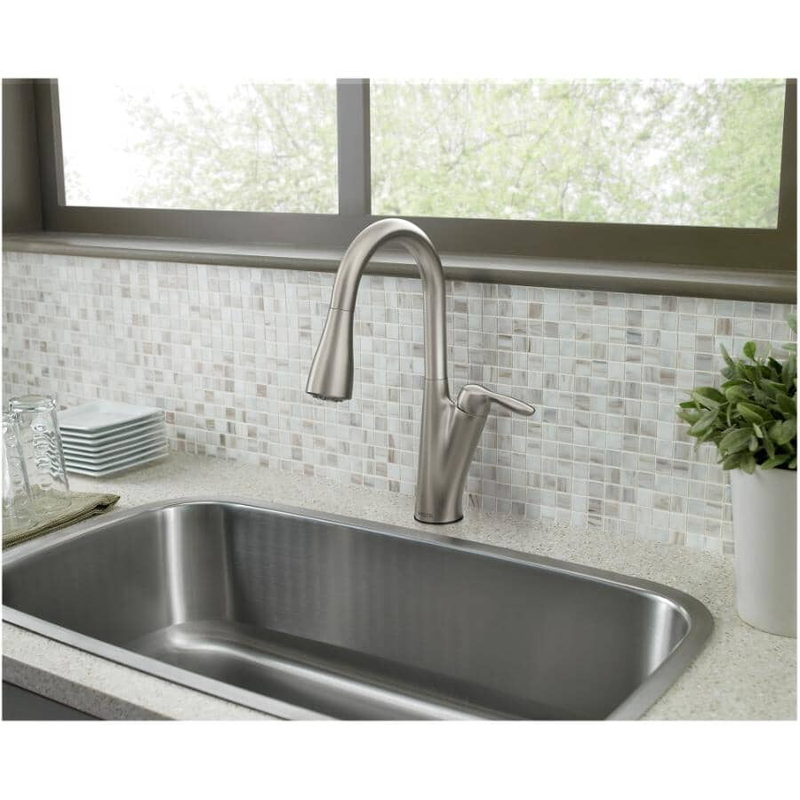 Harlon Single Handle Pull-Down Kitchen Faucet - Spot Resist Stainless Steel