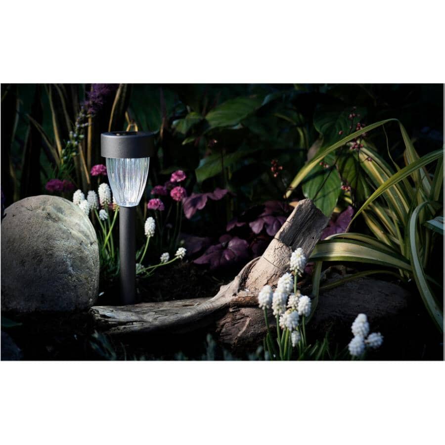 Solar Metal and Plastic Path Marker