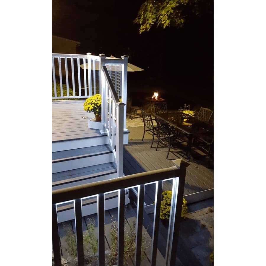 6 Pack 1-1/2" x 42" White Aluminum Straight Wide Railing Pickets, for 3' section