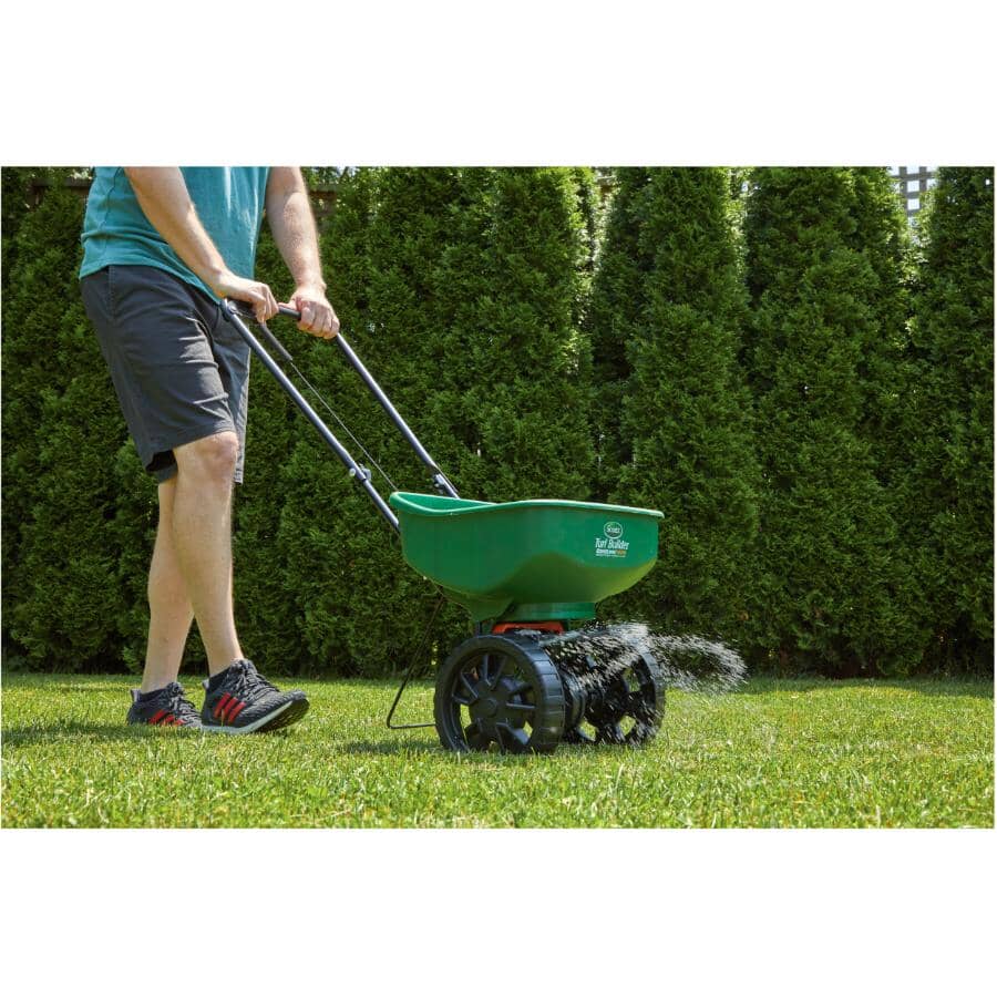 Turf Builder Edgeguard Mini Broadcast Fertilizer Spreader