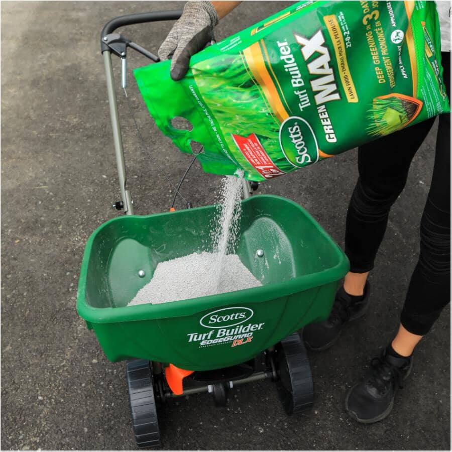 Turf Builder Green Max 2 in 1 Lawn Fertilizer (27-0-2) - 5.7 kg