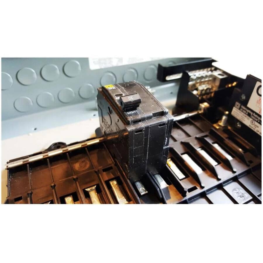 2 Pole 30 Amp Circuit Breaker