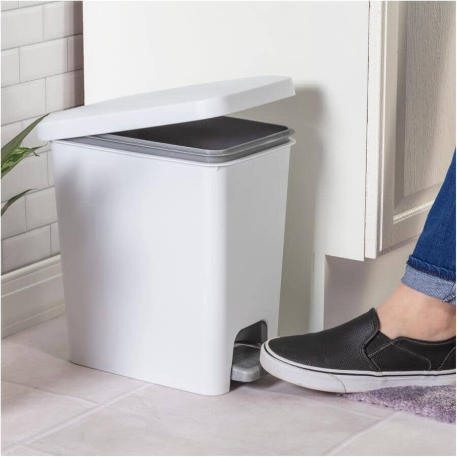 Rectangular Step-On Garbage Can - White, 10.2 L