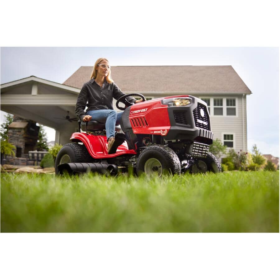 Bronco 547cc 42" Foot AutoDrive Gas Riding Lawn Mower