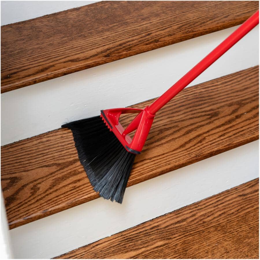 Oskar Angled Broom - with Clip-On Dust Pan