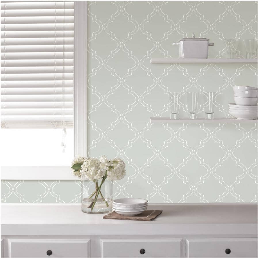 Quatrefoil Peel & Stick Wallpaper - Grey, 20.5" x 18'