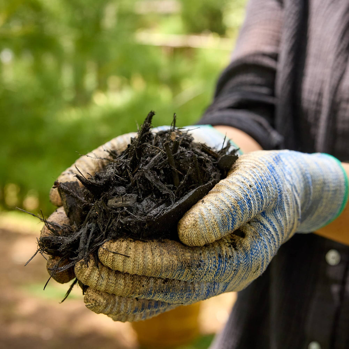 Nature Scapes Classic Black Garden Mulch - 42.5 L