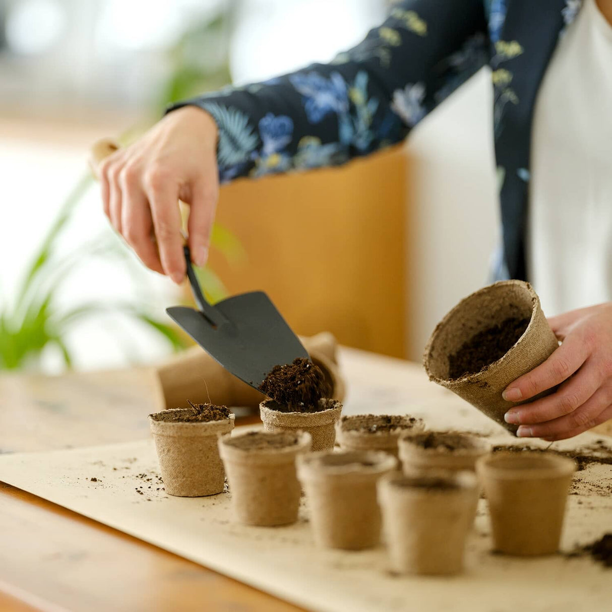 Premium Seed Starting Potting Soil Mix - 17.6 L