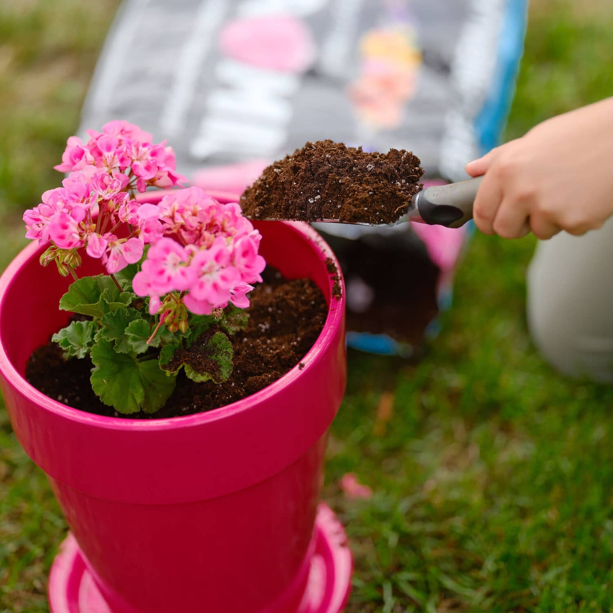 Premium Potting Soil Mix - 56.6 L