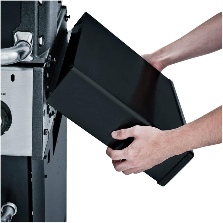 Crown S440 Propane BBQ - 4 Burner + Side Burner