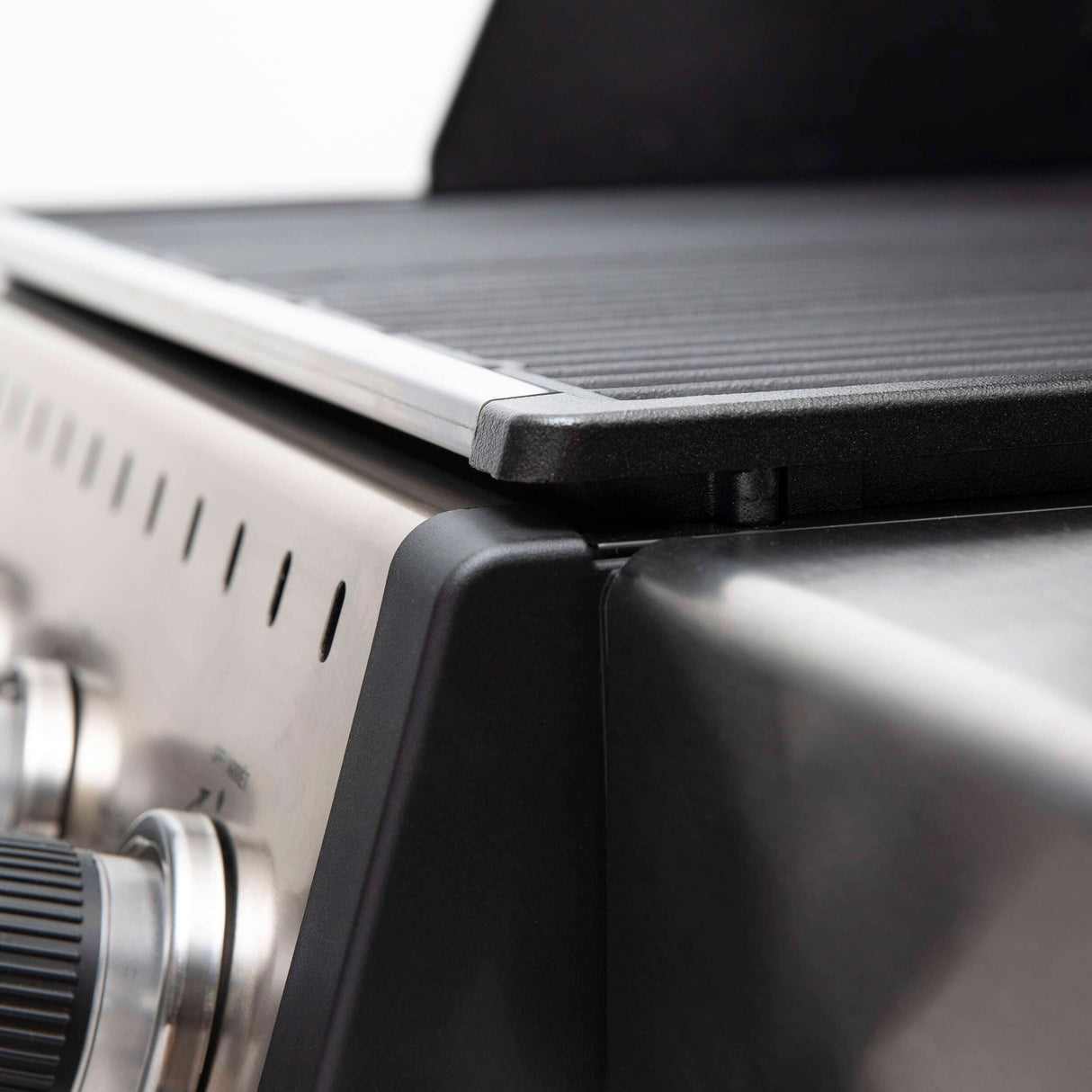 Baron 420 Pro Natural Gas BBQ - 4 Burner