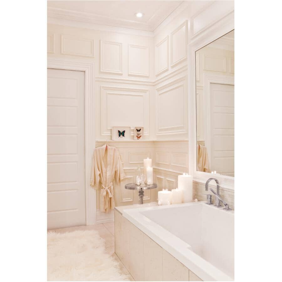 3/4" x 3-1/2" x 8' Medium Density Fibreboard Primed Ultra Light Colonial Casing Moulding