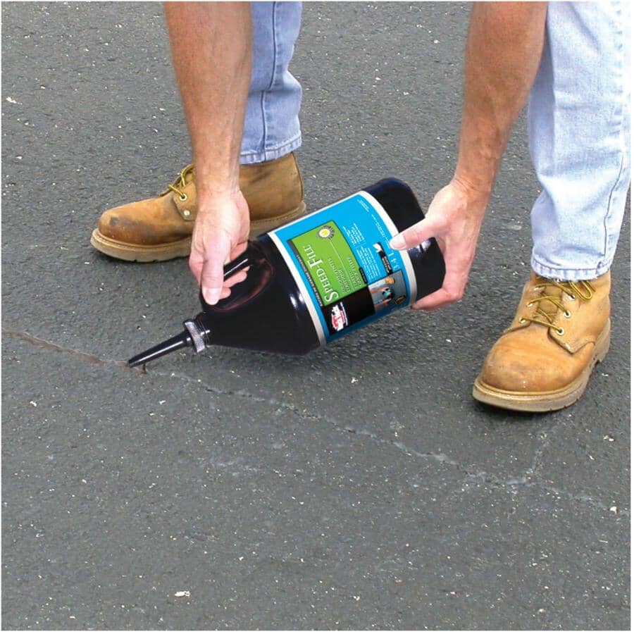 Speed-Fill Elastic Asphalt Crack Filler - Black, 3.4 L