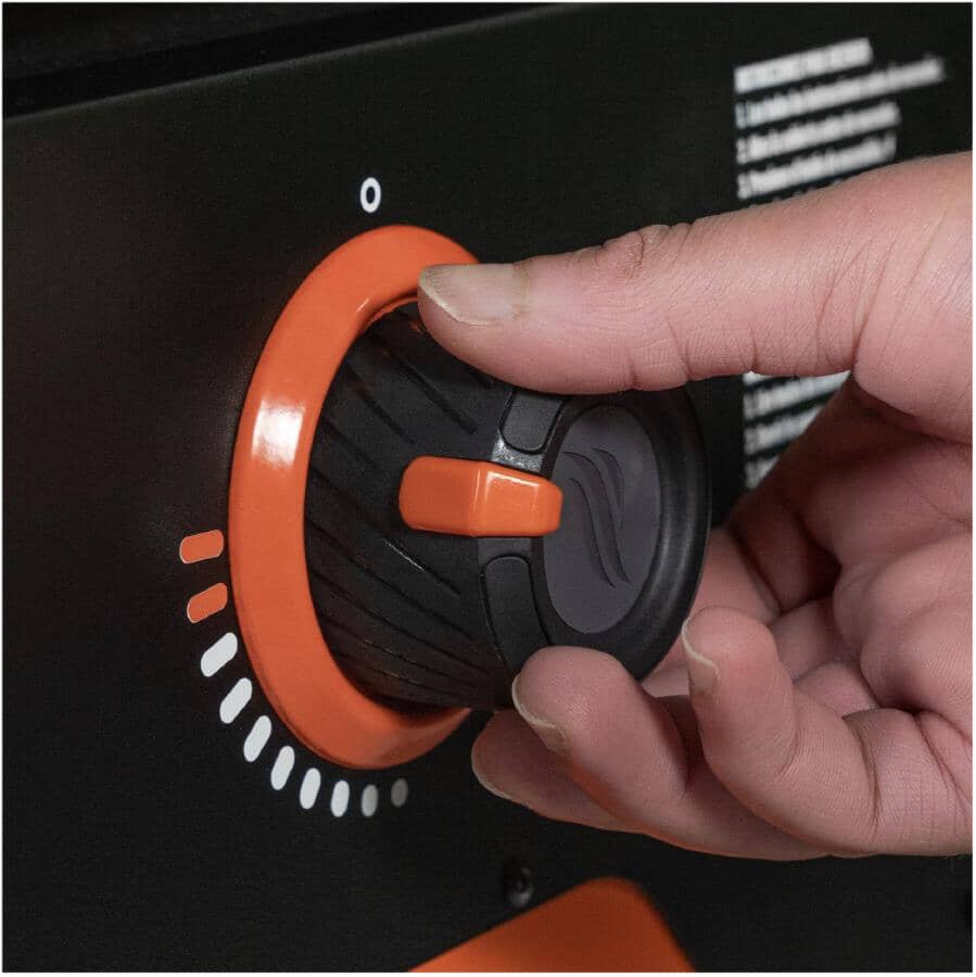 28" Original Omnivore Propane Griddle with Hard Cover - 2 Burner, 524 sq. in.