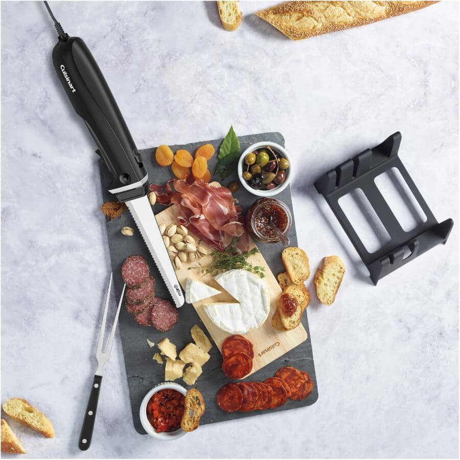 Electric Knife with Bamboo Cutting Board