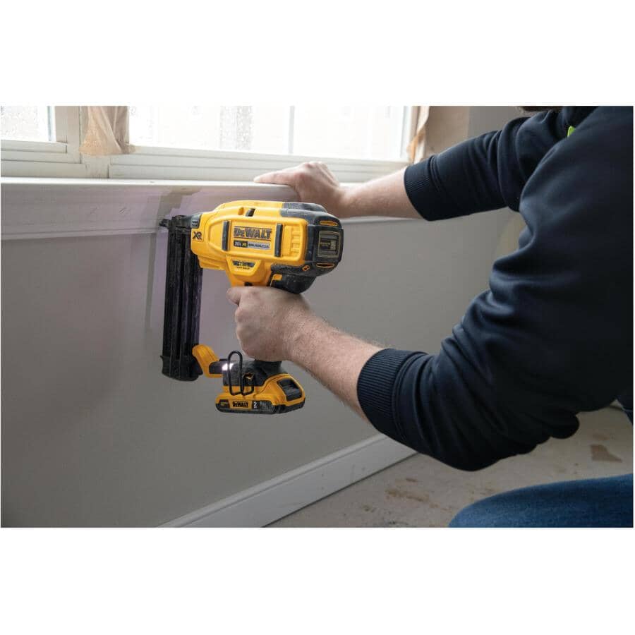 XR 20V Max Cordless Brad Nailer Kit - with Battery, Charger & Tool Bag, 18 Gauge