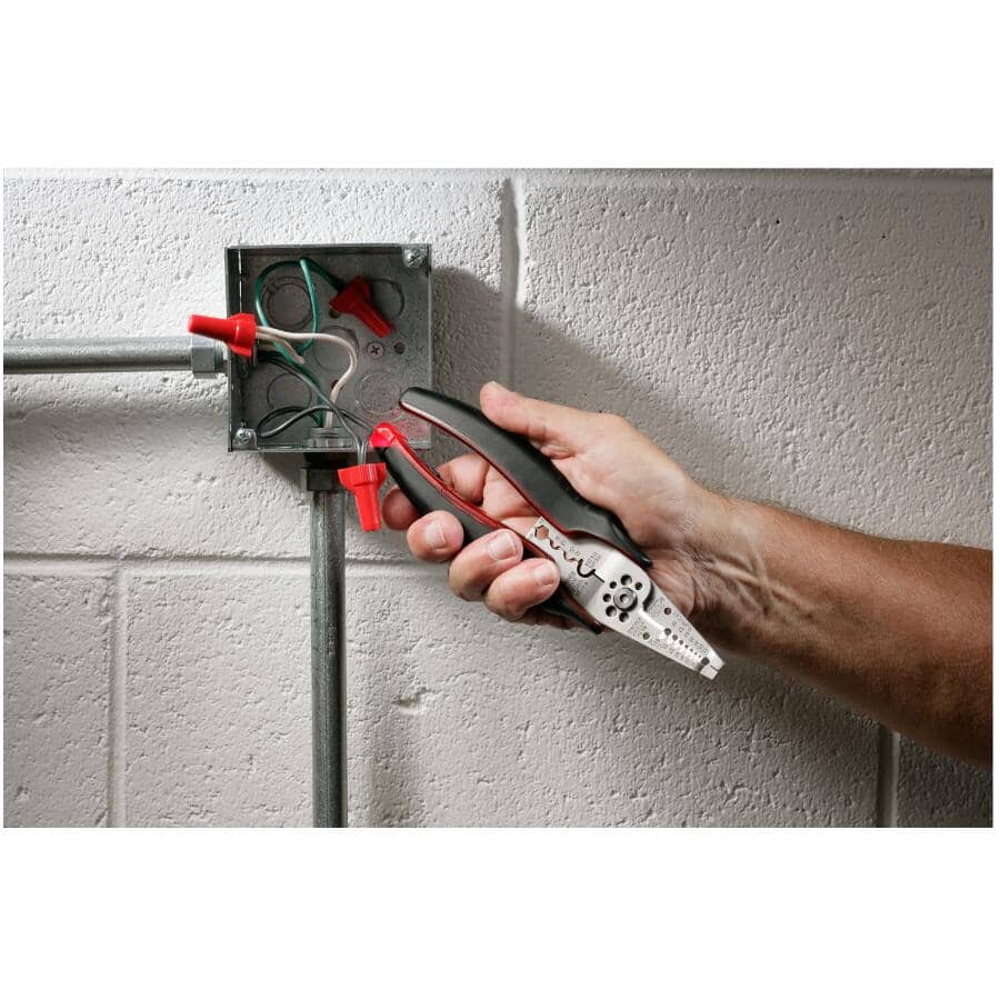 Voltage/Circuit Sensing Crimper/Stripper Multi Tool