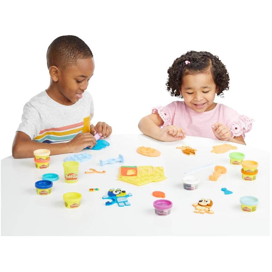 Play-Doh Bluey Make 'N Mash Costumes Set