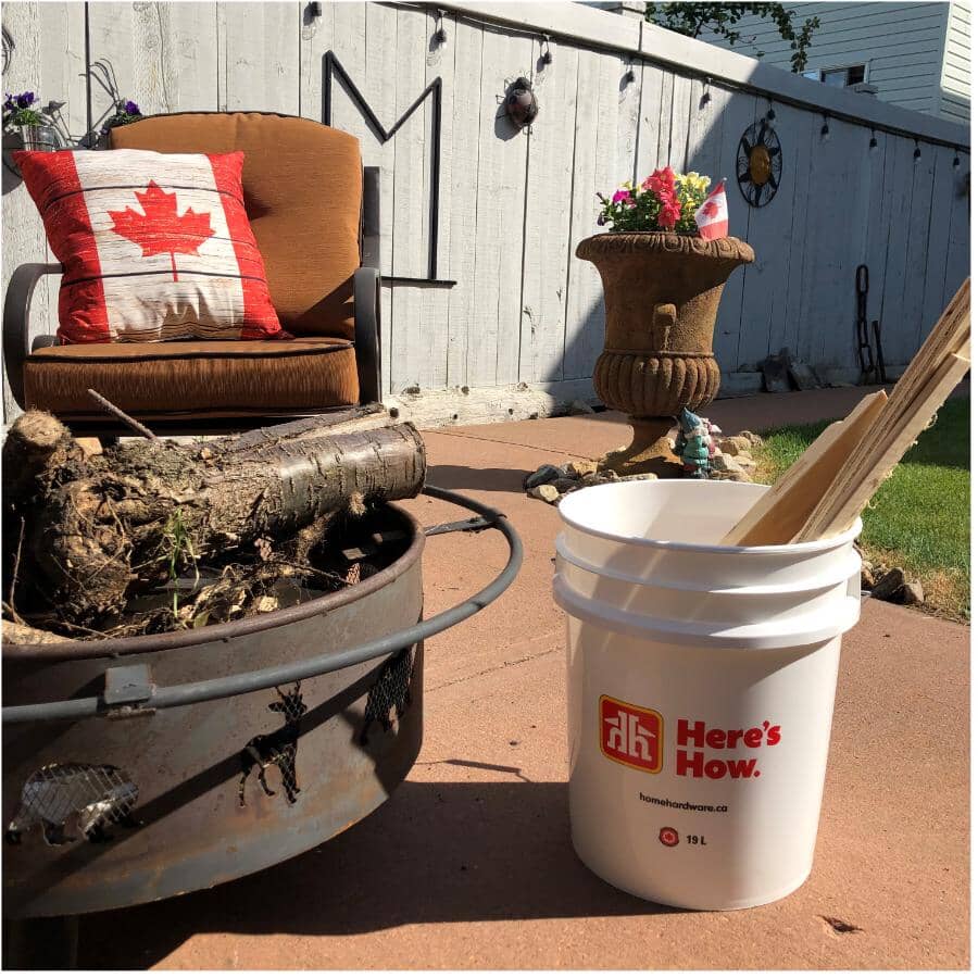 19 L Utility Pail - White