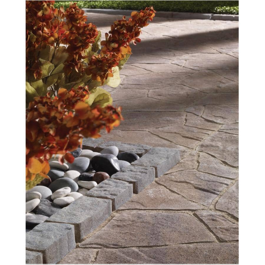3-1/8" x 3-1/8" x 11-13/16" Stratus Grey and Charcoal Curb - Shadow Blend