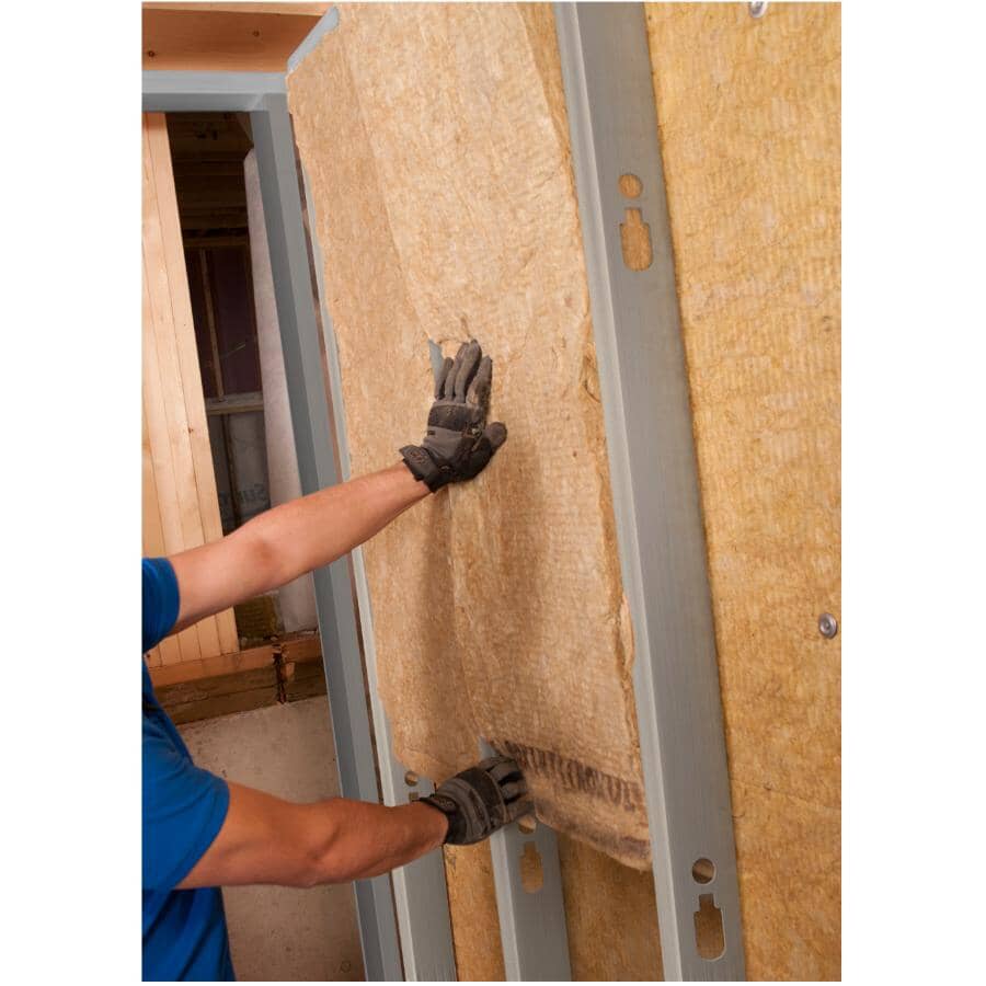 R14 x 16" Comfortbatt Steel Stud Insulation, covers 65.0 sq. ft.