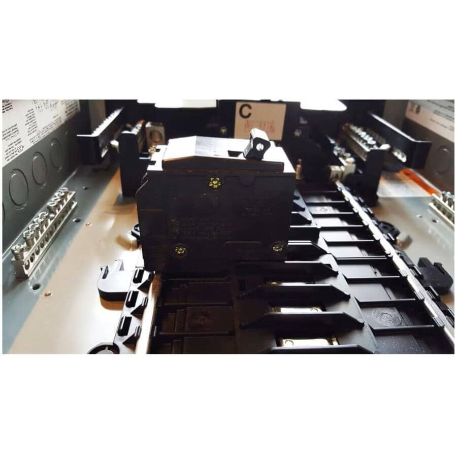 2 Pole 30 Amp Circuit Breaker