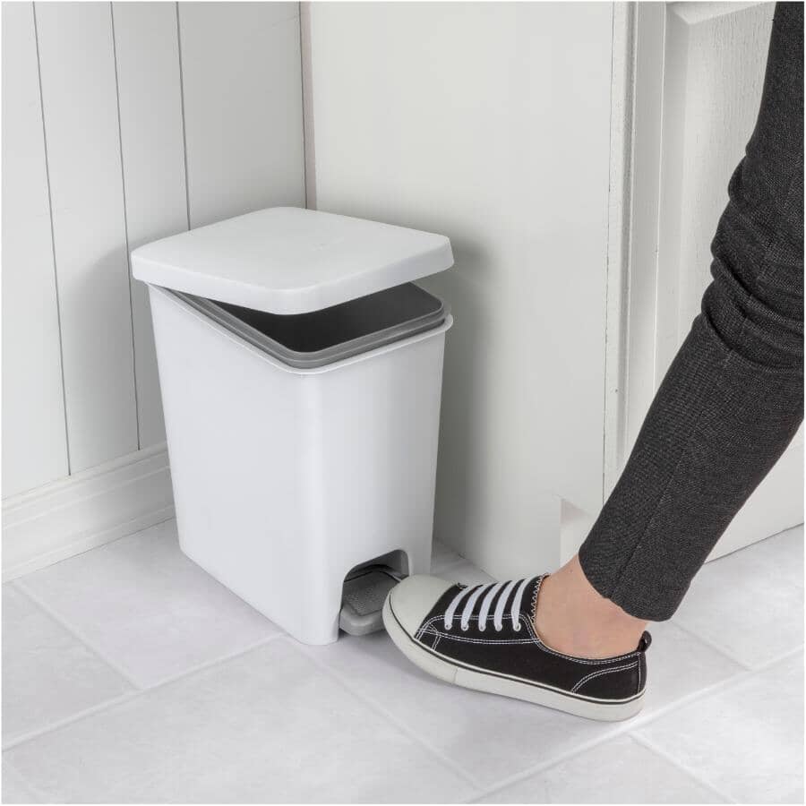 Rectangular Step-On Garbage Can - White, 10.2 L