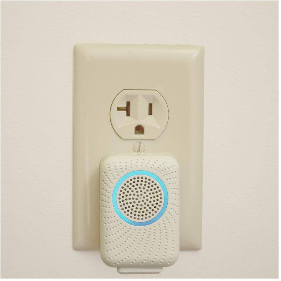 PestChaser Rodent Repellent - with Nightlight & Extra Outlet, 1 Unit